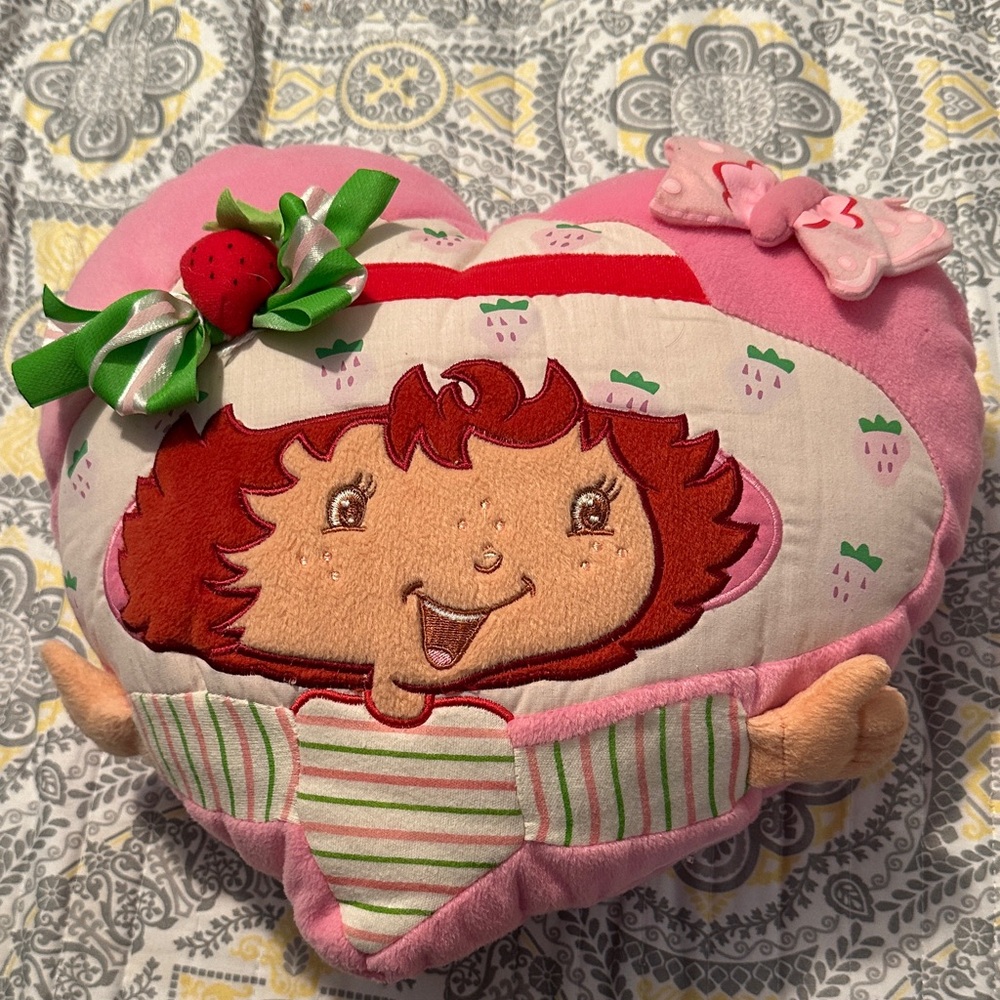 Vintage strawberry shortcake pillow